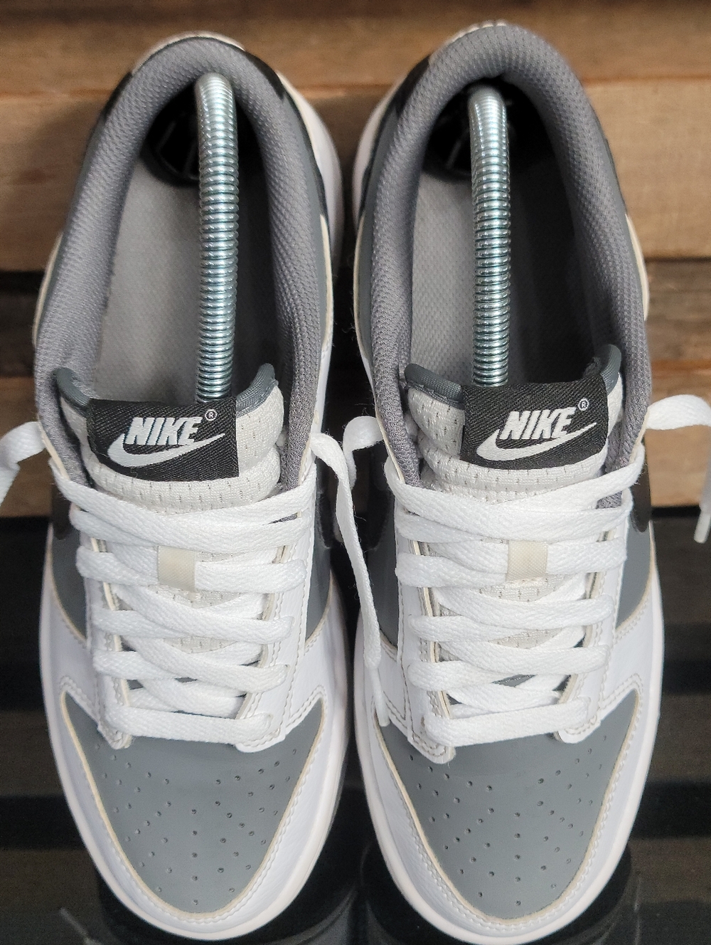 Nike Dunk Low "Light Smoke Grey" Wmns 8 Same Day Shipping - Picture 7 of 14